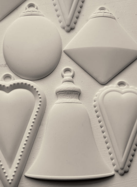 IOD Bibelots 2 Mould Holiday 2025